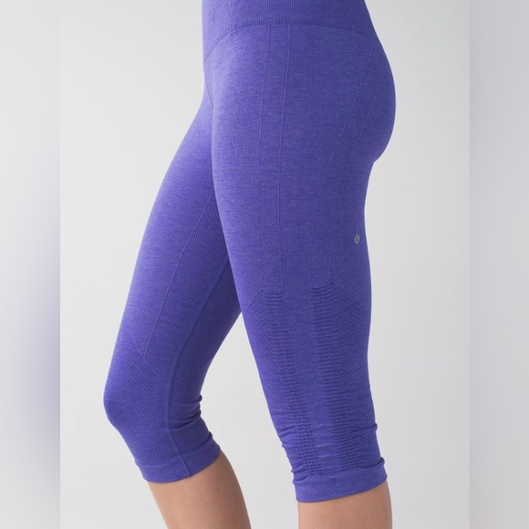 LULULEMON In The Flow Crop ll Heathered Iris Flower Purple Seamless Pants Capri - Picture 9 of 15